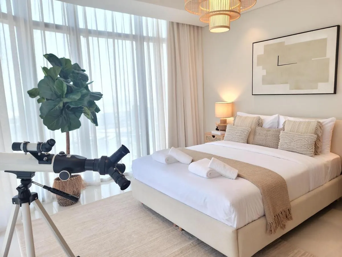 Apartment Reverie Stays - Picturesque & Modern 3Br With Full Burj Khalifa View Dubai
