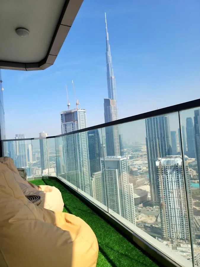 Reverie Stays - Picturesque & Modern 3Br With Full Burj Khalifa View Dubai 0*,  United Arab Emirates